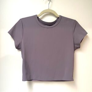 Uniqlo Ultra Stretch AIRism Cropped T-Shirt